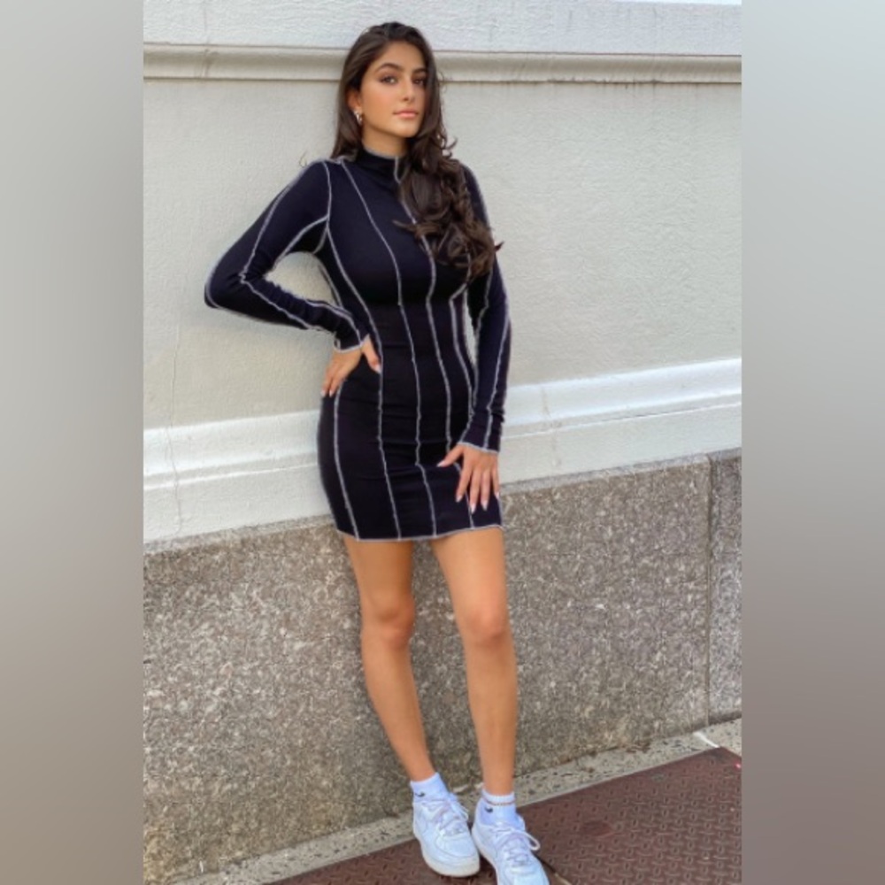 Black bodycon long sleeve dress